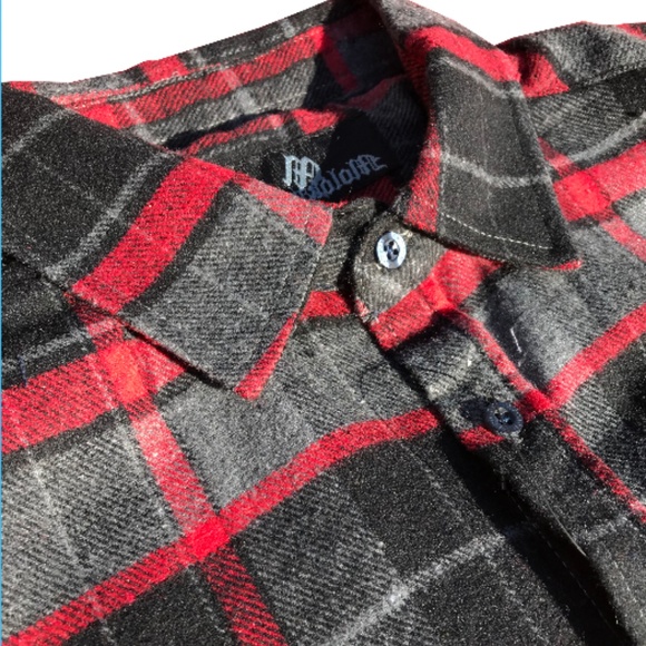 Red and Black Women's Flannel - Picture 5 of 5